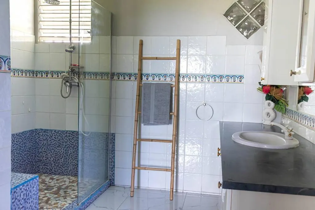 Nouveau - Villa Du Soleil Baie-Mahault 0*,  Γουαδελούπη